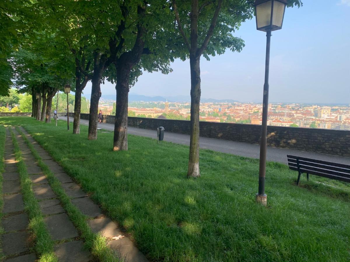 Houseberg Leilighet Bergamo Eksteriør bilde